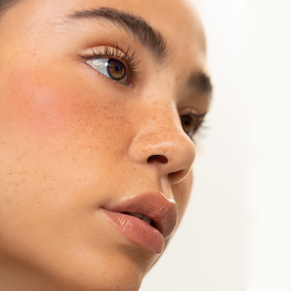 Sunnies Face Airblush - Fig Model