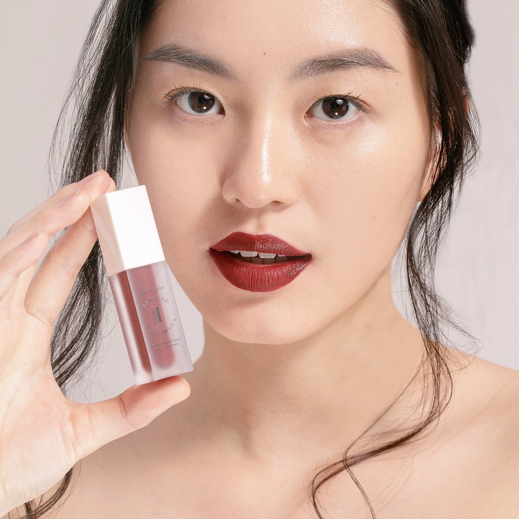 Liquid Lipstick - Love Potion Model 3