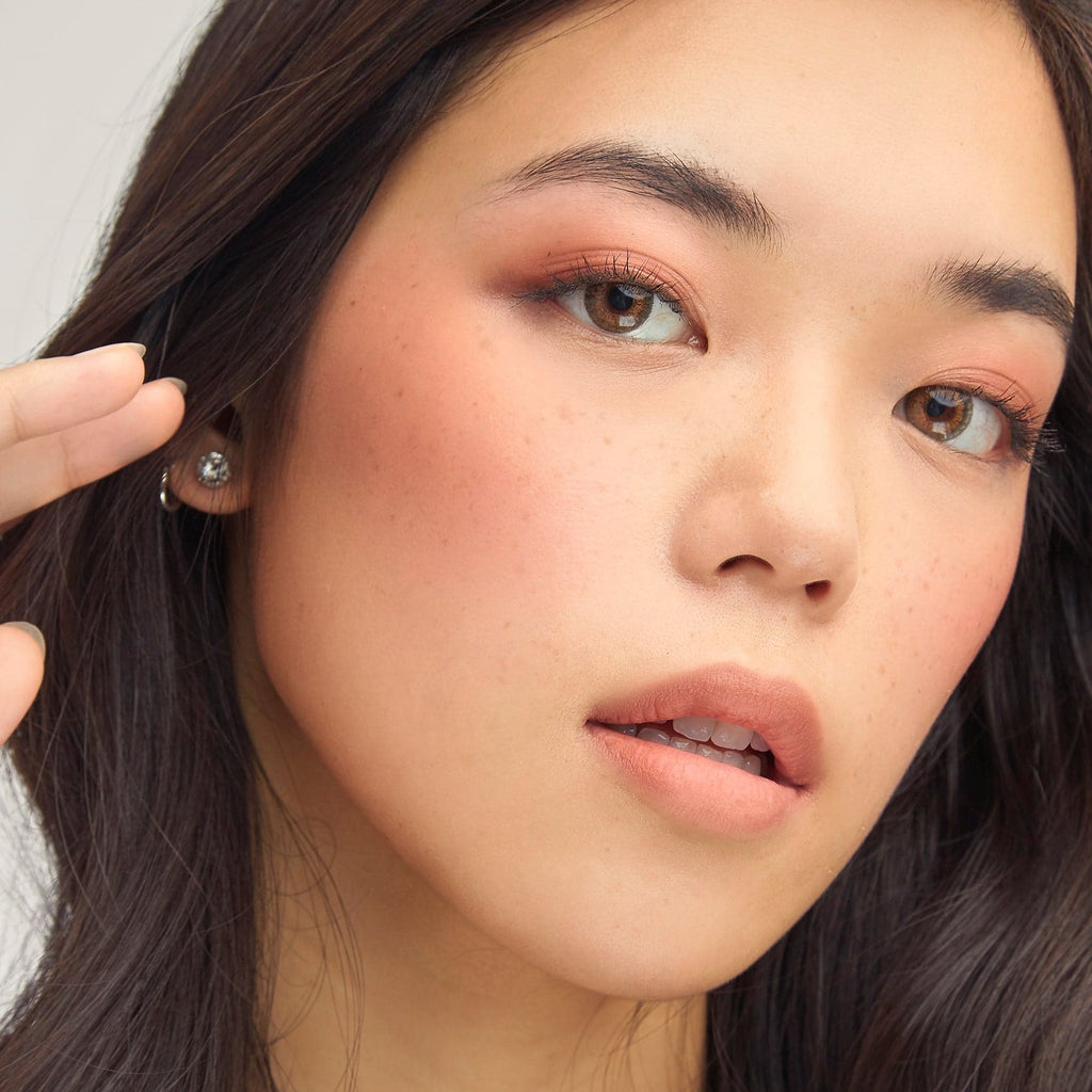 Cream Blush - Stunner Model 2