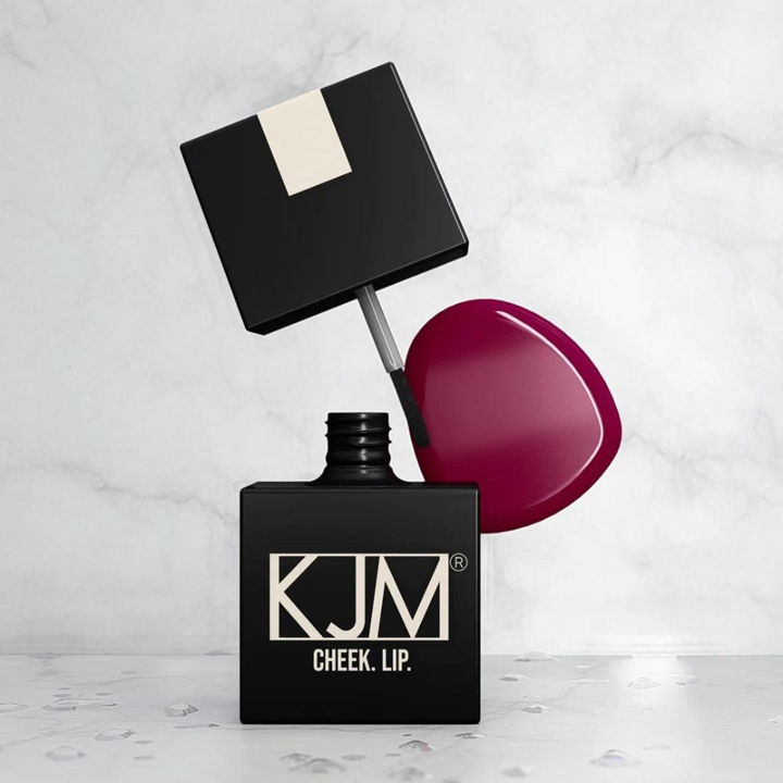 CHEEK. LIP. TOP-SHELF