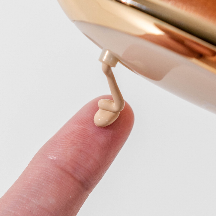 Luxe Skin Serum Foundation SPF50+++ -Ivory