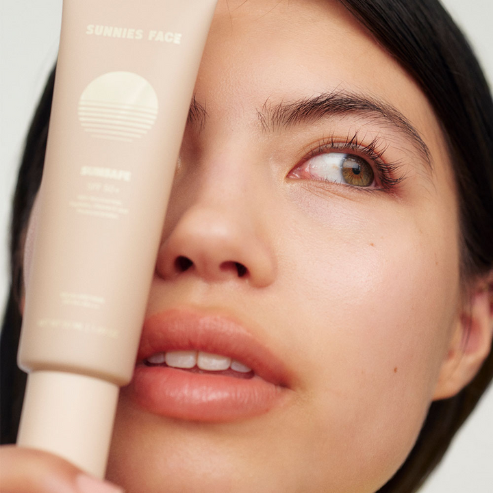 Sunnies Face Sunsafe: Invisible SPF 50+ Serum Gel Sunscreen