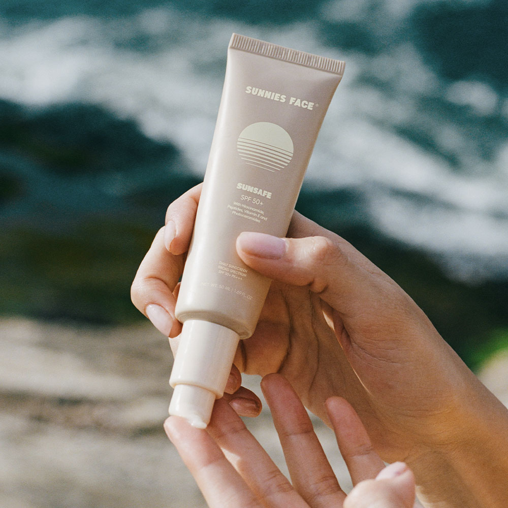 Sunnies Face Sunsafe: Invisible SPF 50+ Serum Gel Sunscreen