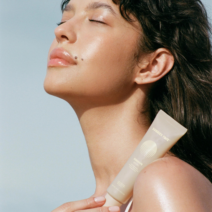 Sunnies Face Sunsafe: Invisible SPF 50+ Serum Gel Sunscreen