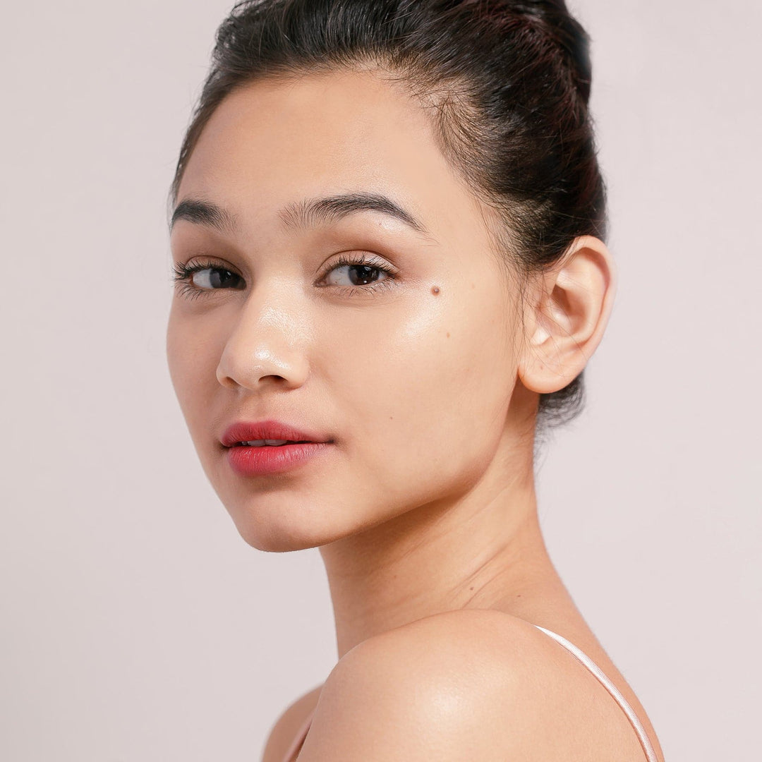 Cushion Lippy - Crimson Model 2