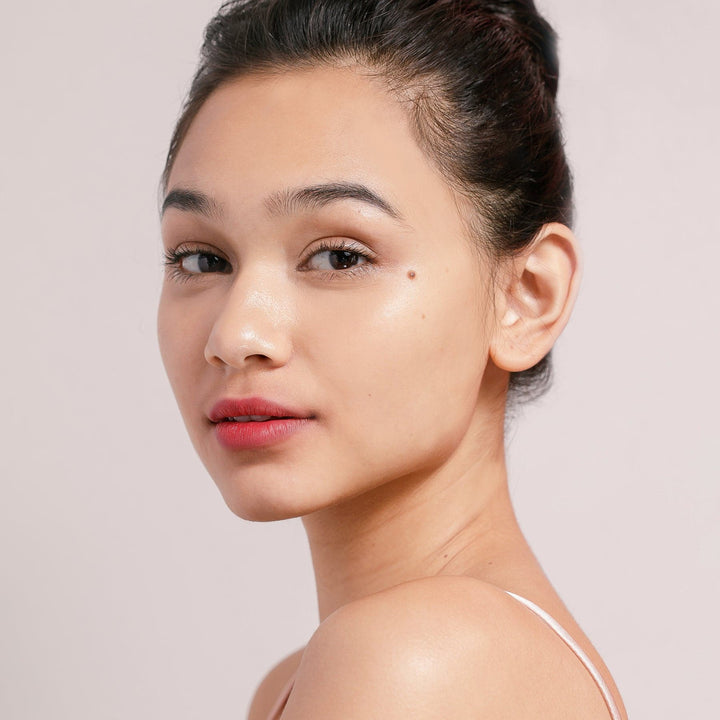 Cushion Lippy - Crimson Model 2