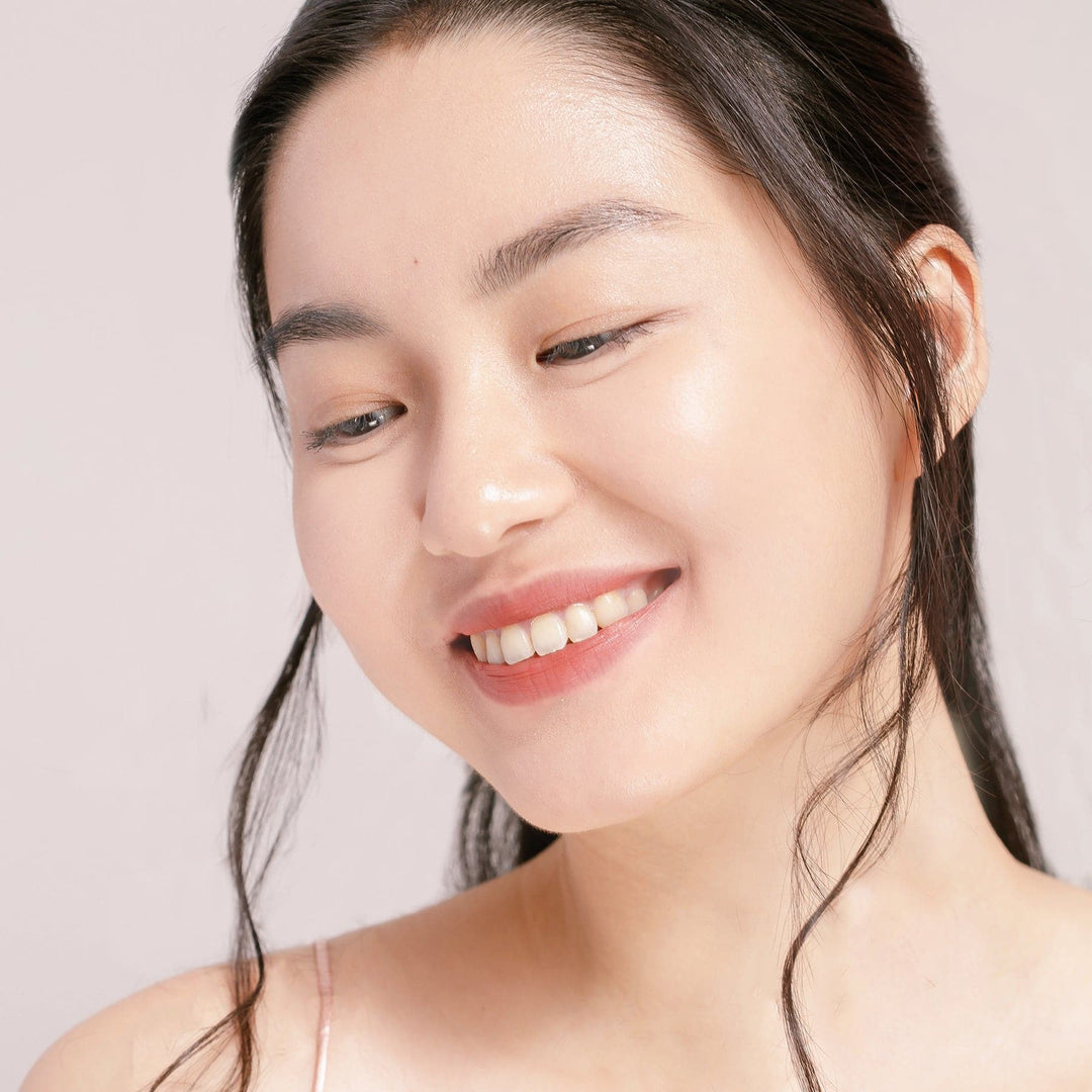 Cushion Lippy - Holly Nude Model 2