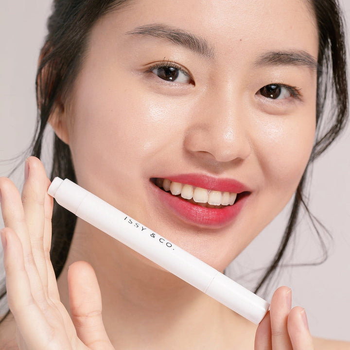 Cushion Lippy - Ooh La La Model 3