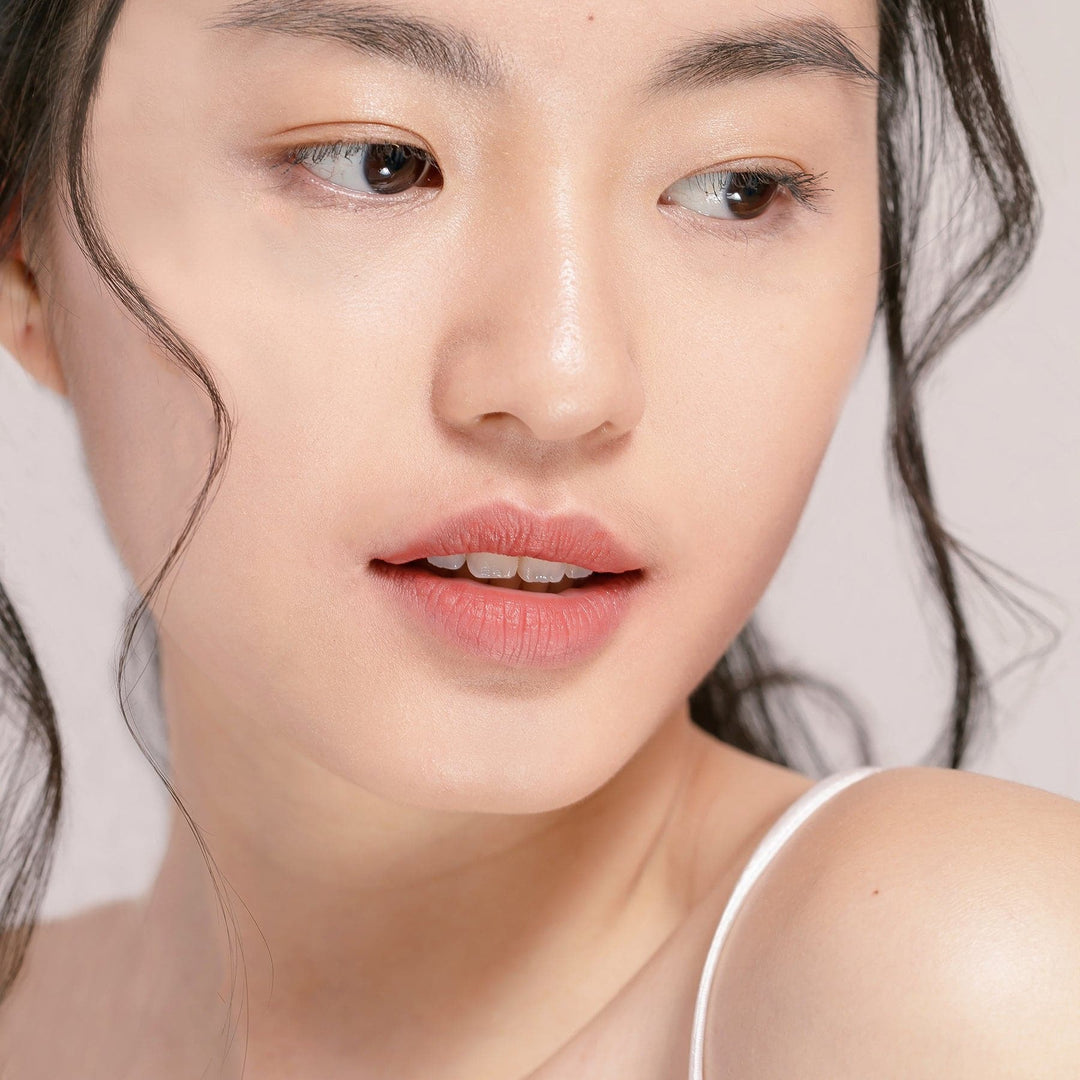 Cushion Lippy - Pink Beige Model 3