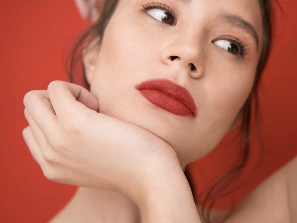 Sunnies Face Fluffmatte hot sauce | tomato red model 2