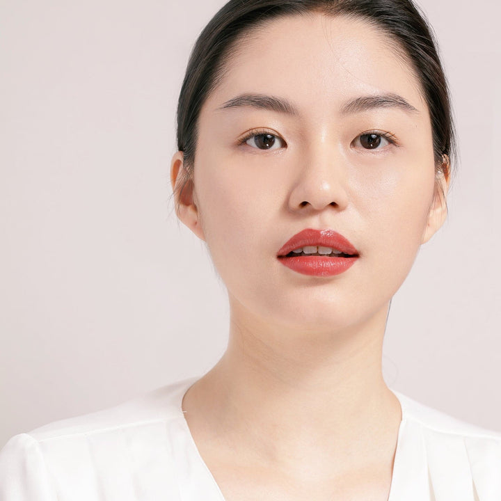 Lipstick Pen - Spiced Nude Model 3