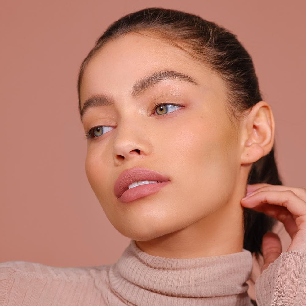 Sunnies Face Fluffmatte baby spice | cool blush nude model 1