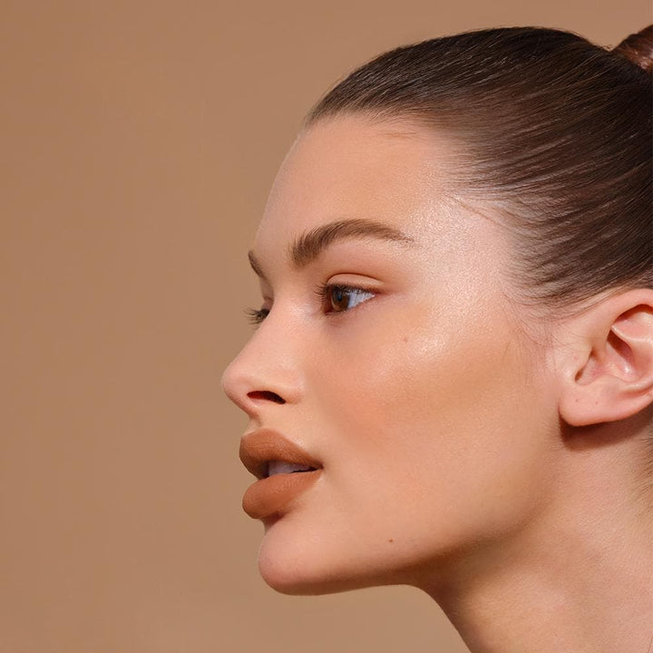 Sunnies Face Fluffmatte milk tea | warm beige nude model 1