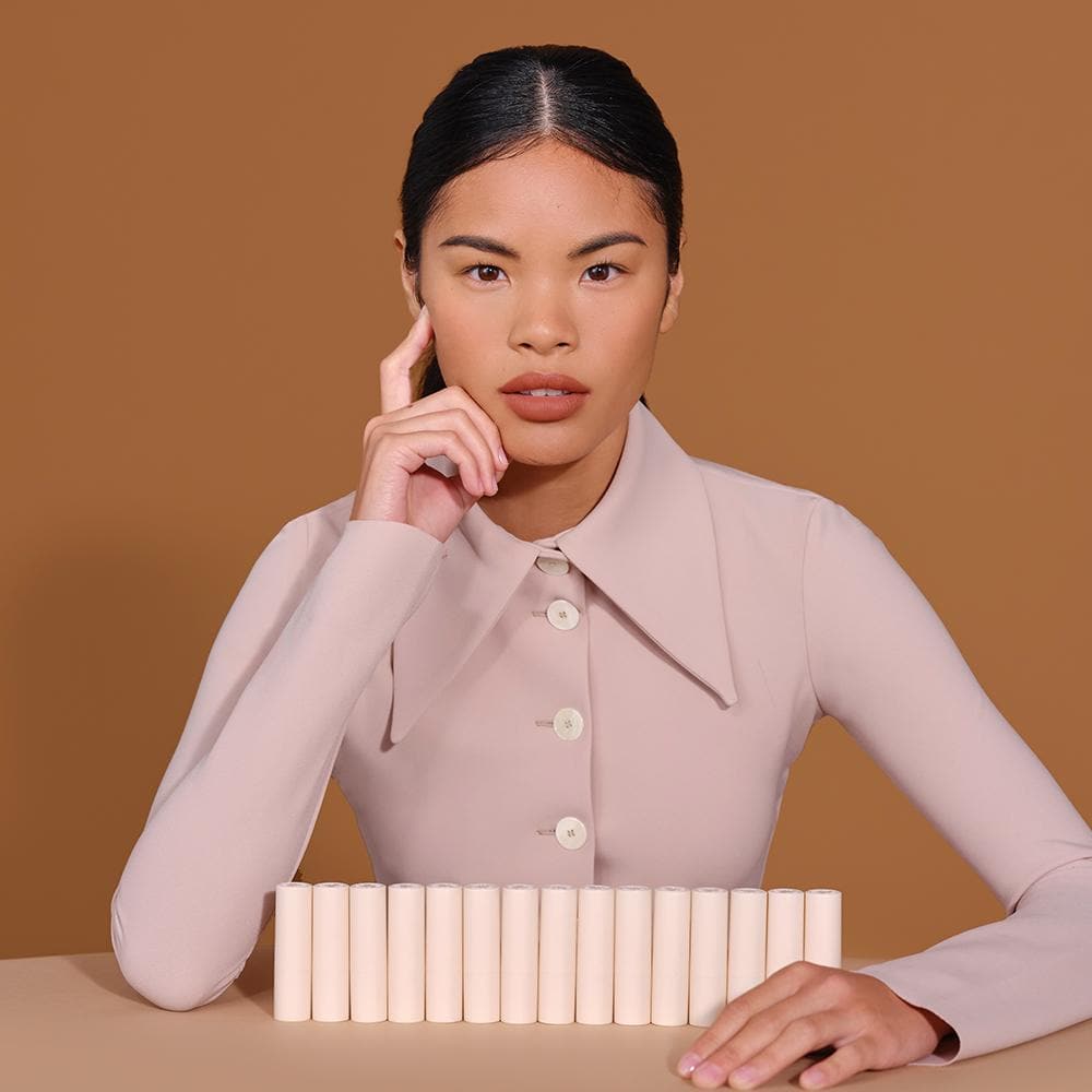 Sunnies Face Fluffmatte on repeat | rose mauve nude model 1