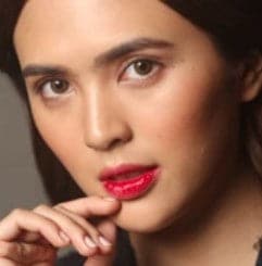 KJM Cosmetics CHEEK. LIP. Tint - Bittersweet Magenta